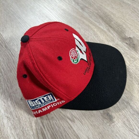 Vintage 1994 Wisconsin Badgers Hat Snapback Football Nutmeg Rose Bowl Red Wool - Picture 7 of 8